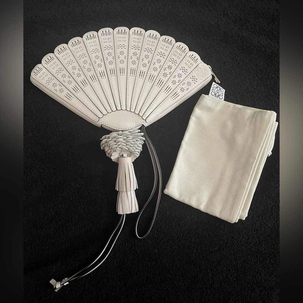 SOLD Loewe Paula's Ibiza Fan leather wrislet clutch